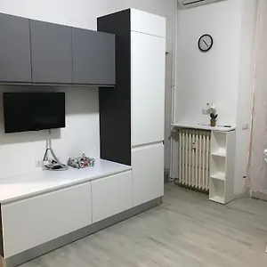 In Zona Bocconi , Milano Italia